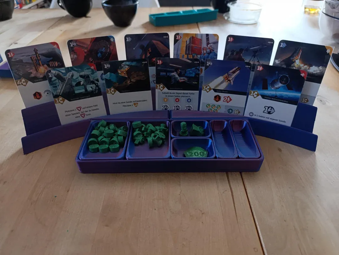 Card and Resource Trays